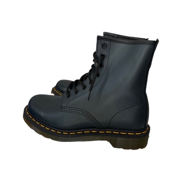 Dr. Martens Shoes - NWOB Doc Marten 1460 boots